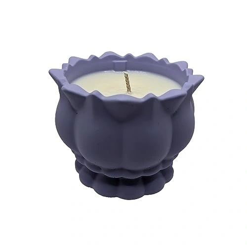 Lotus Handcrafted Candle - Custom Scent "Tranquility" - Lilac Color